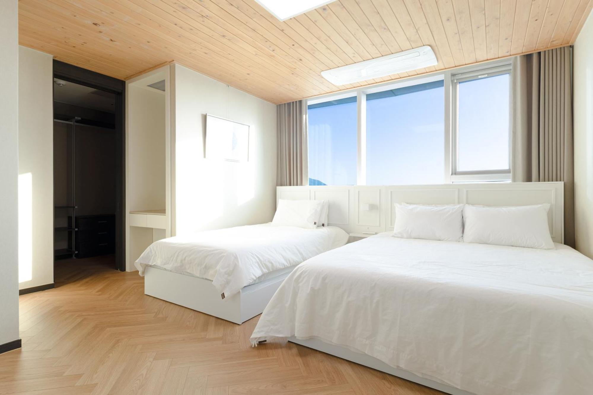 Brown Suites Busan Station Zewnętrze zdjęcie