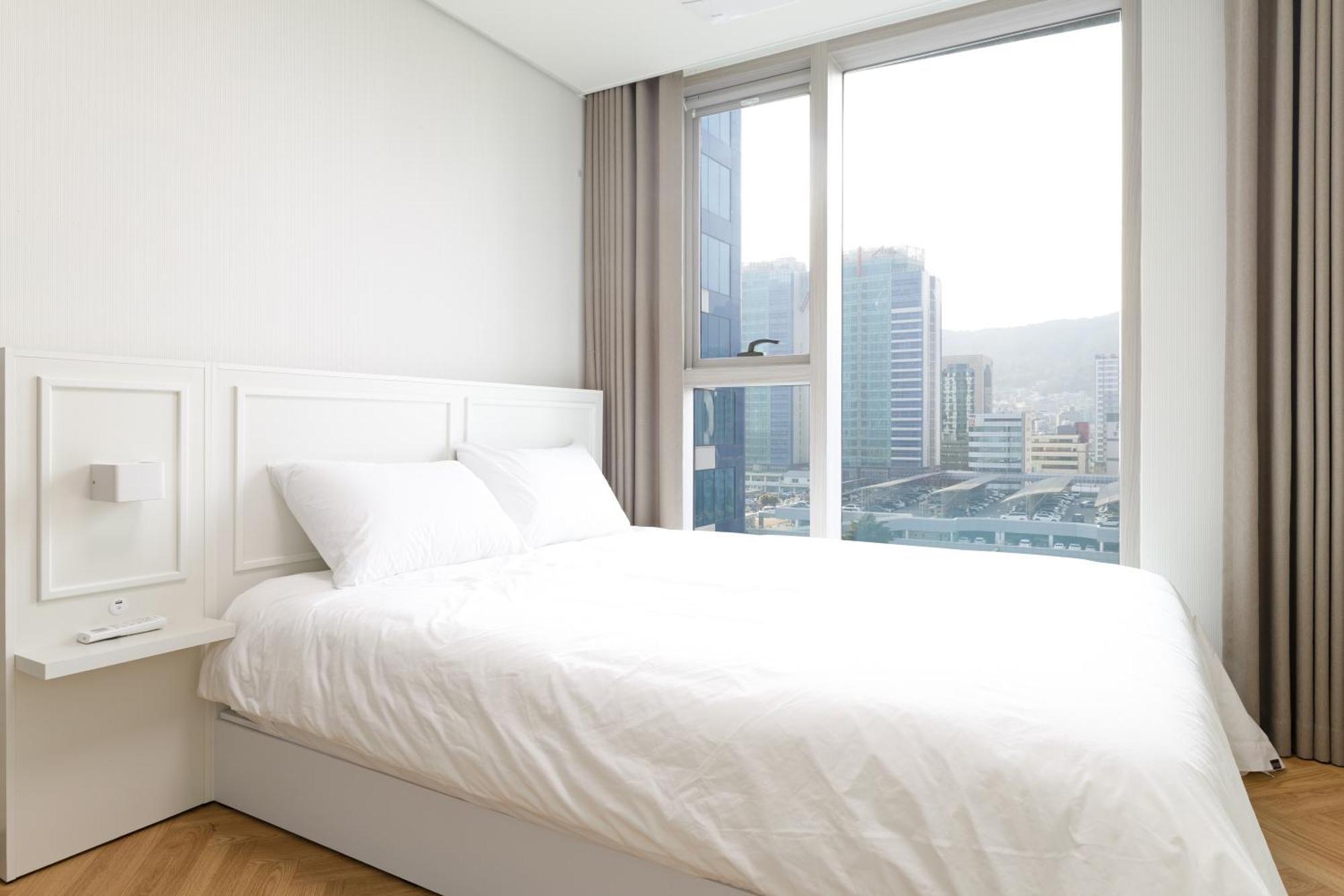 Brown Suites Busan Station Zewnętrze zdjęcie