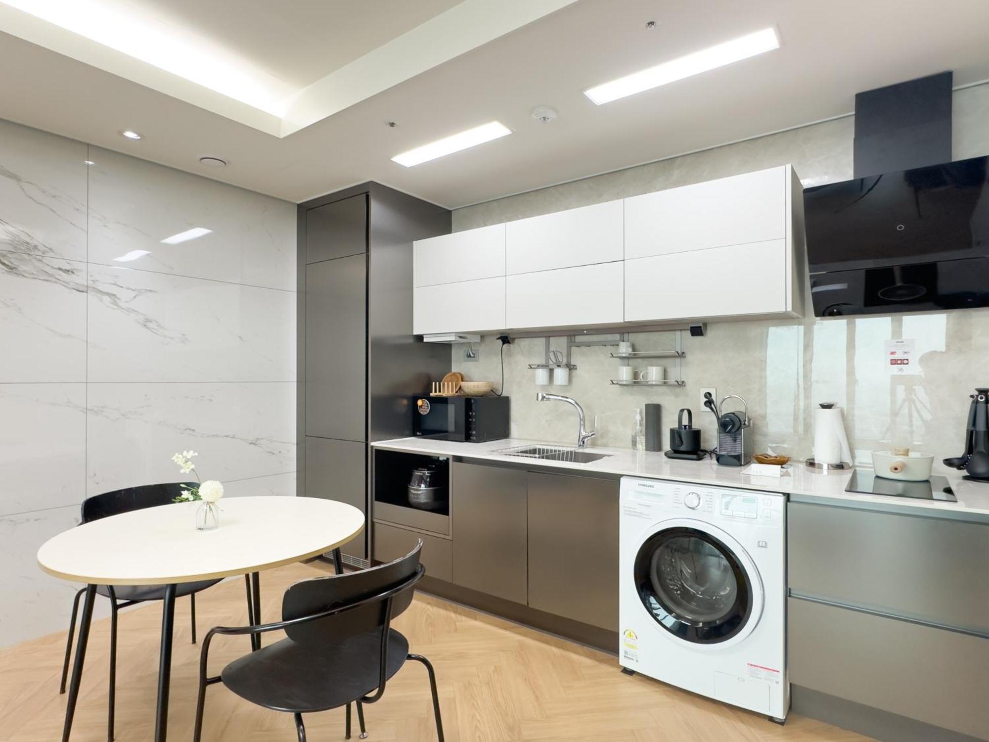 Brown Suites Busan Station Zewnętrze zdjęcie