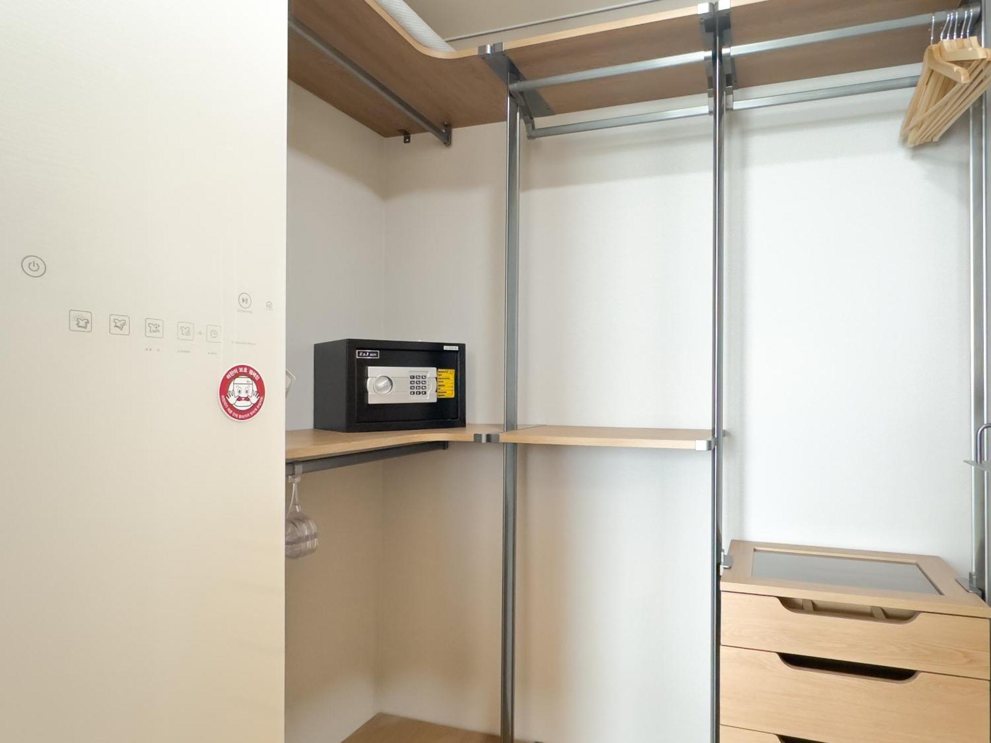 Brown Suites Busan Station Zewnętrze zdjęcie