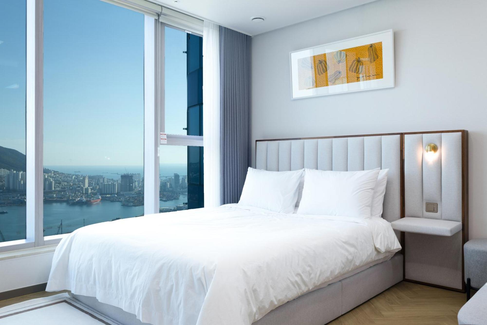 Brown Suites Busan Station Zewnętrze zdjęcie