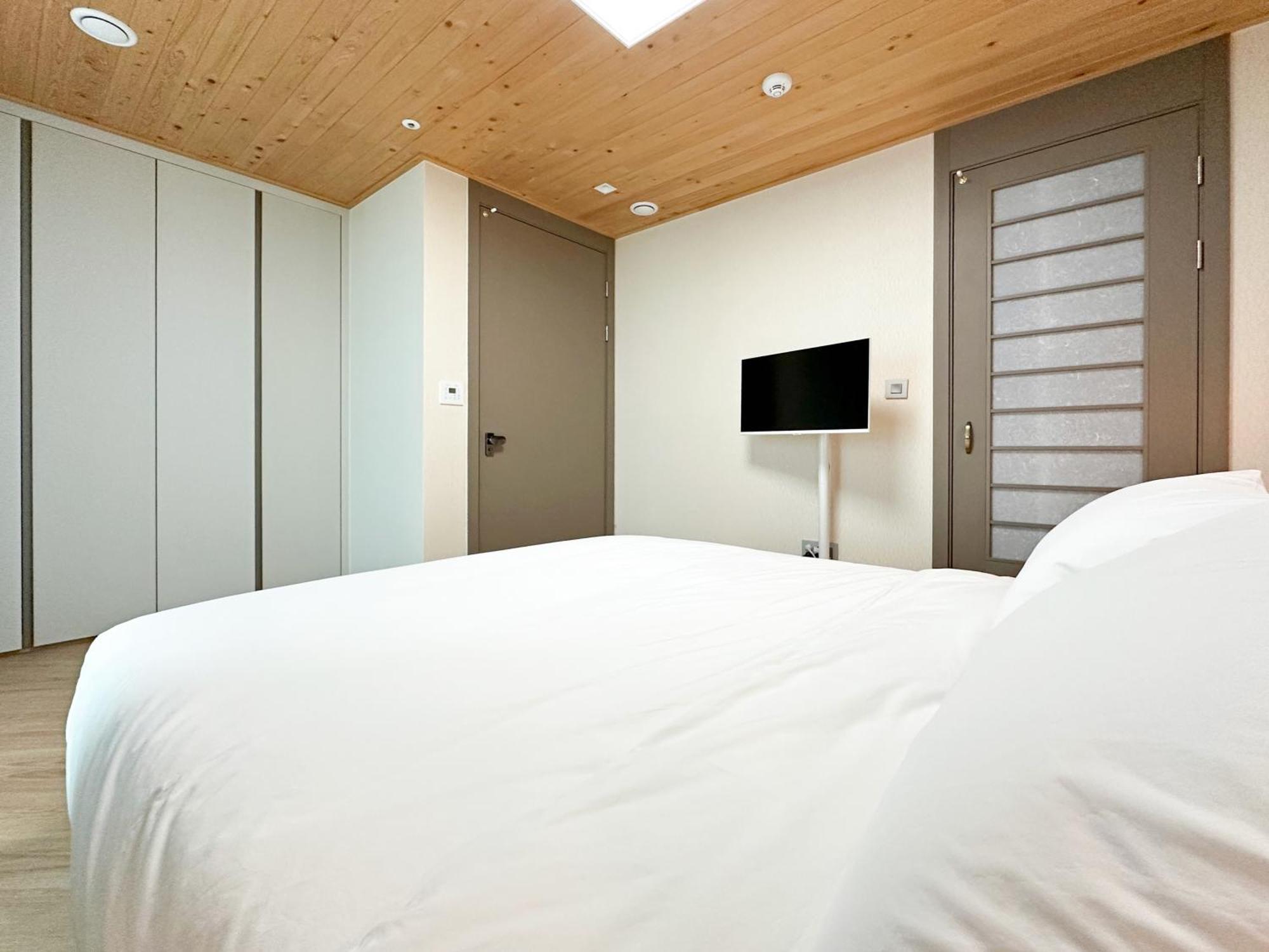 Brown Suites Busan Station Zewnętrze zdjęcie